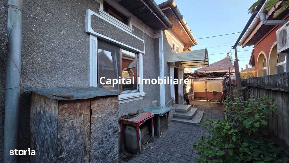 Vânzare casă 2 camere + curte, zonă de case – Stadion 1 Mai