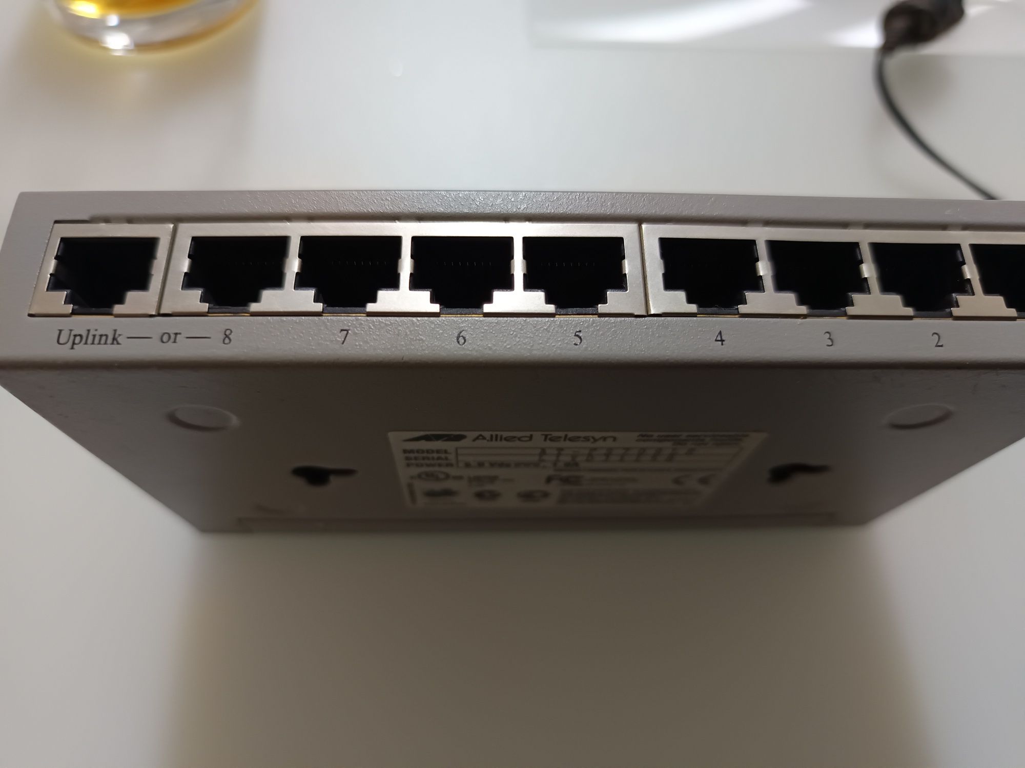 Switch Allied Telesyn AT-FS708LE