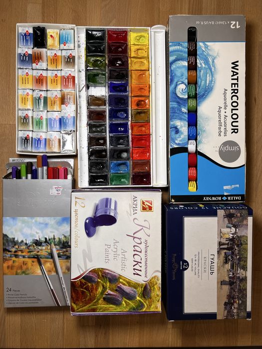 Набор художественных материалов