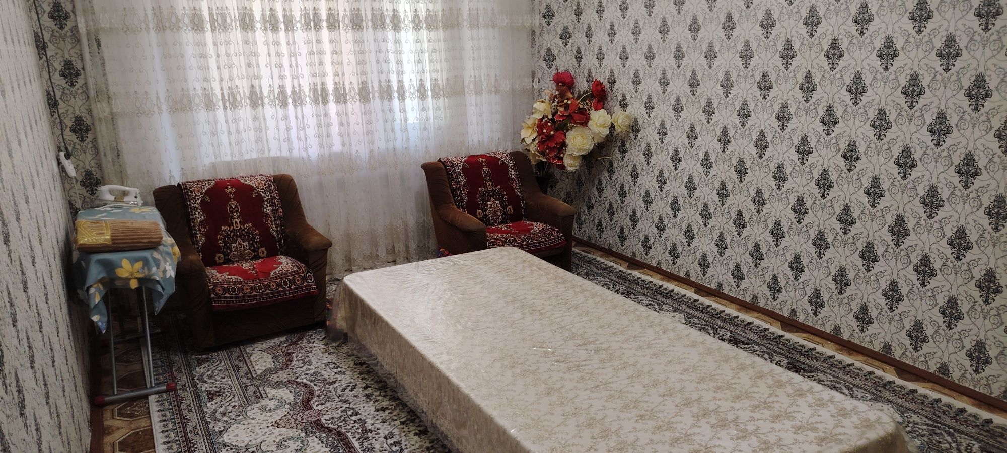 Angren shahrida 4 honali 92 Kv.m+2ta balkon(1,5x5) kvartira sotiladi