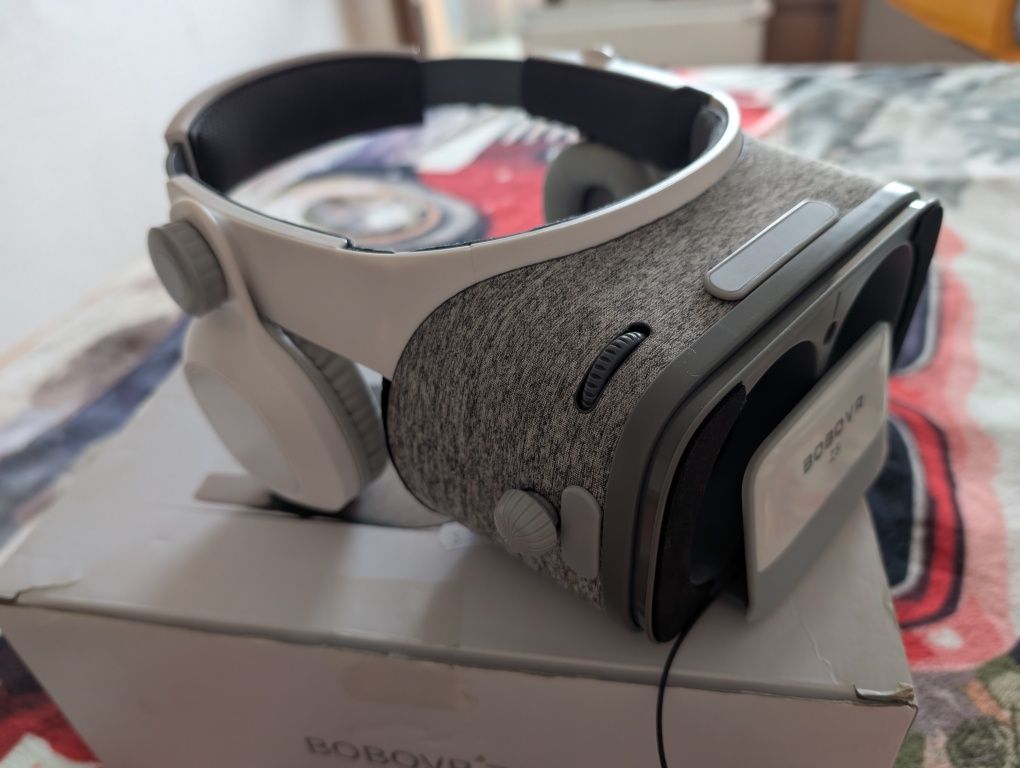VR headset за smartphone