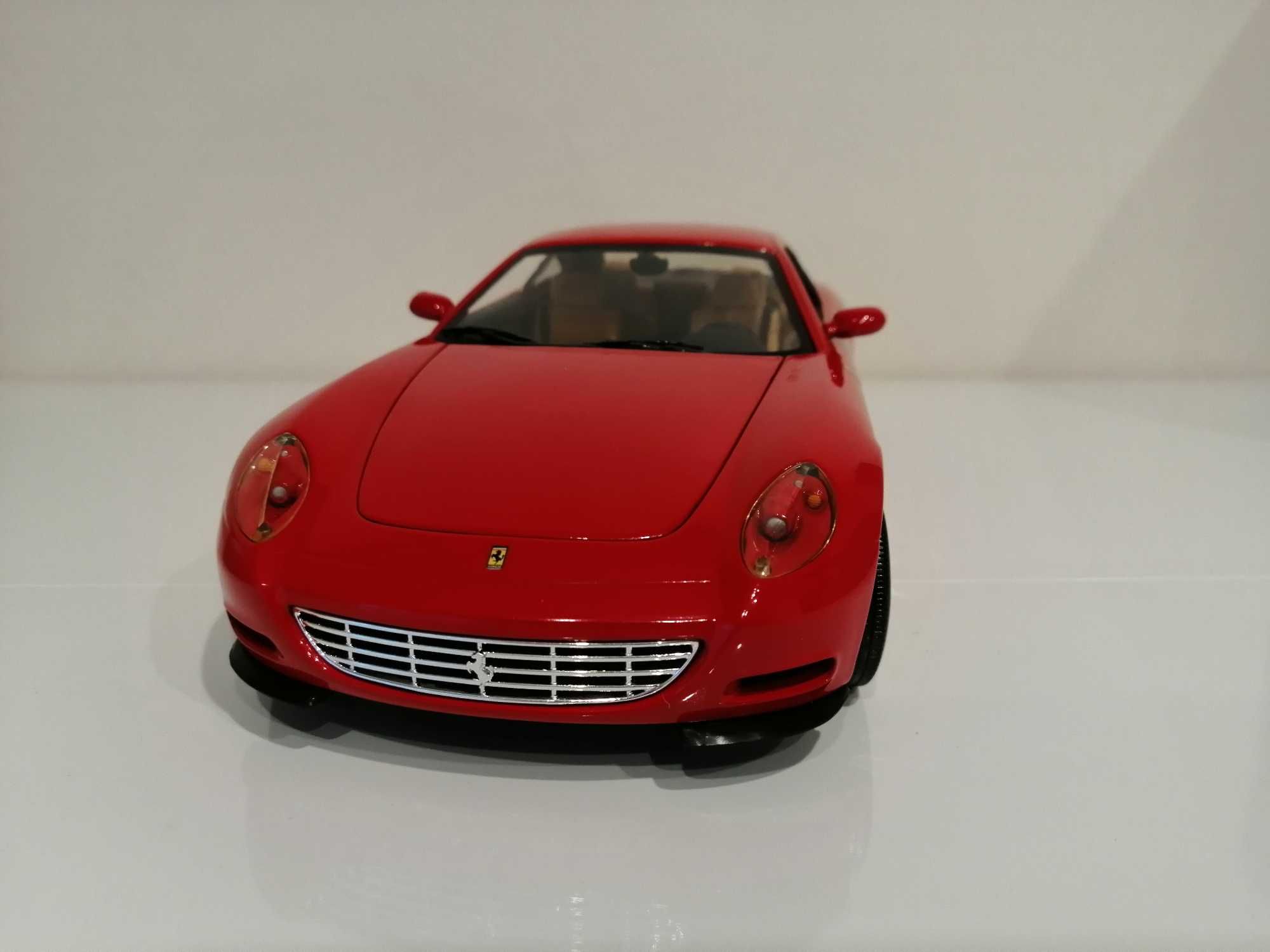 Ferrari 612 Scaglietti, Hotwheels 1:18