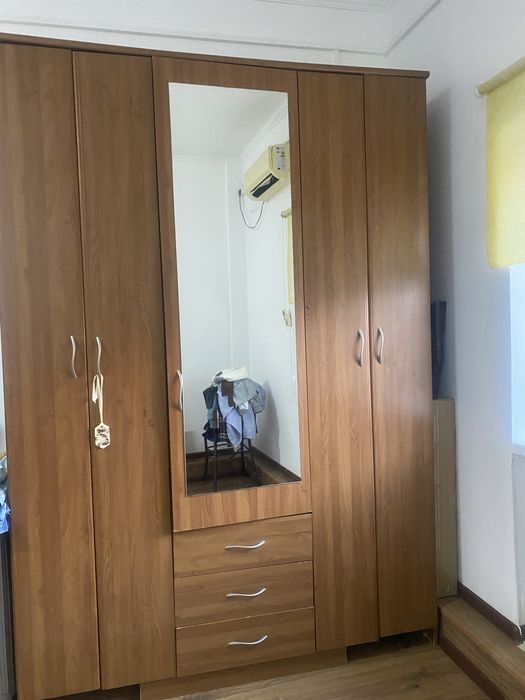 Шкаф для спальни, в прихожую