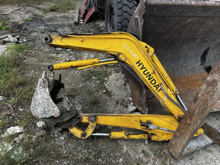 Dezmembrez Miniexcavator Hyundai Roblex 16-7