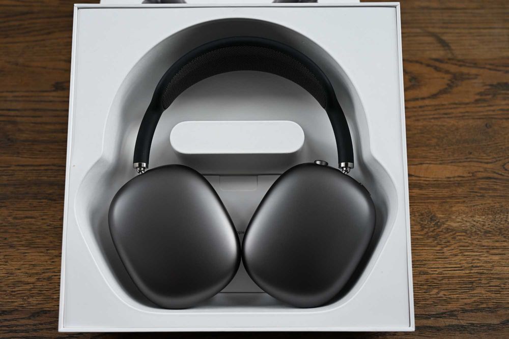 AirPods Max Midnight Black – ca noi + CADOU cablu incarcare 2m