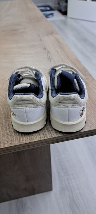 Маратонки Adidas