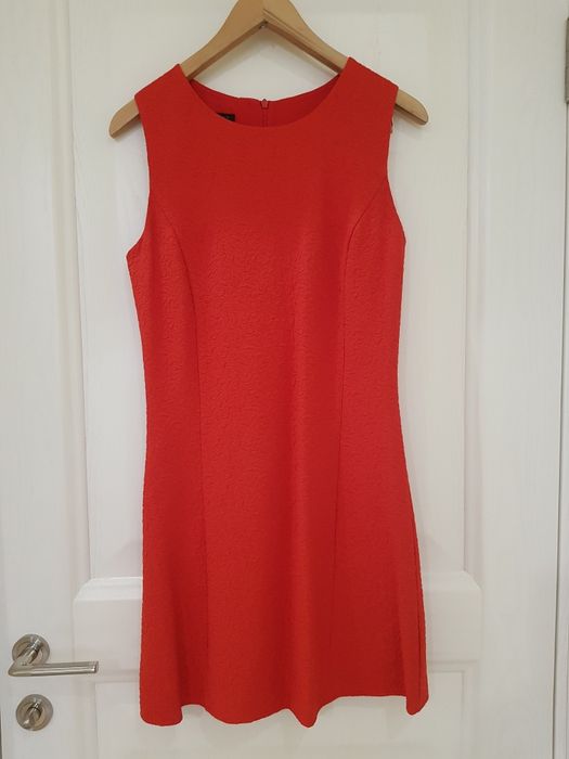 Платья 42 р. по 2000 тг за каждое