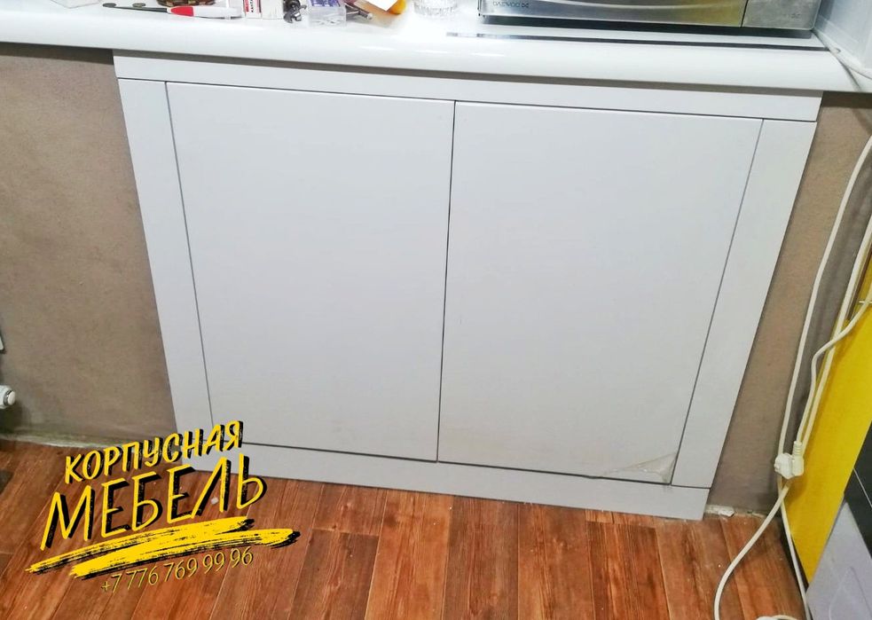 Уберите старый холодильник под окном — сделаем красиво в стиле кухни