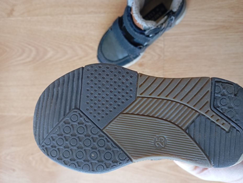 Детски боти 25 номер