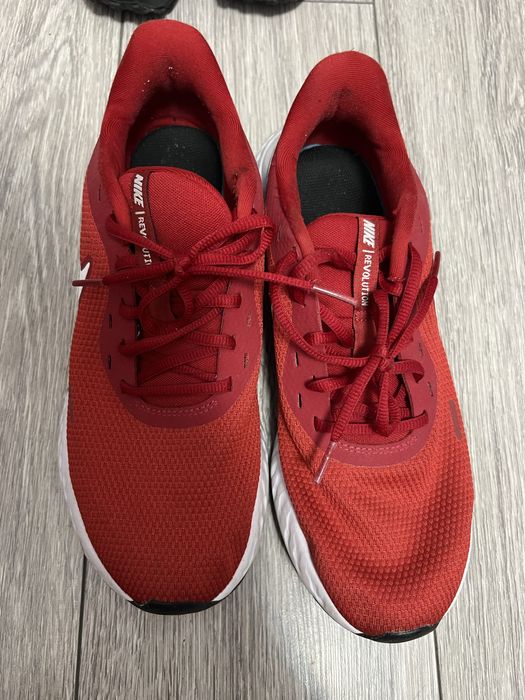 Nike Revolution Running