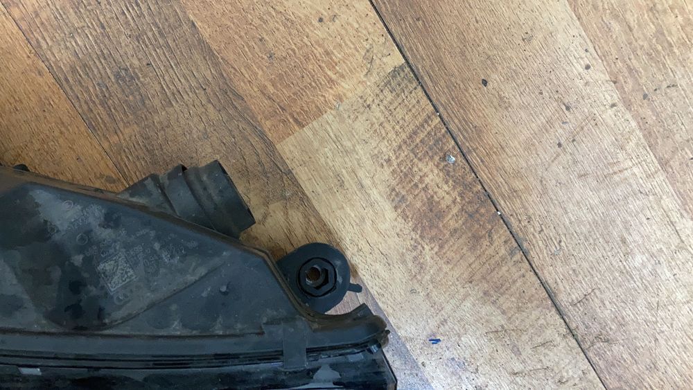 Far xenon Audi A4 B9 8W 2015 - 2019 far Stanga dreapta