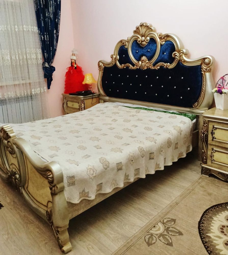 Продаю спальную гарнитуру