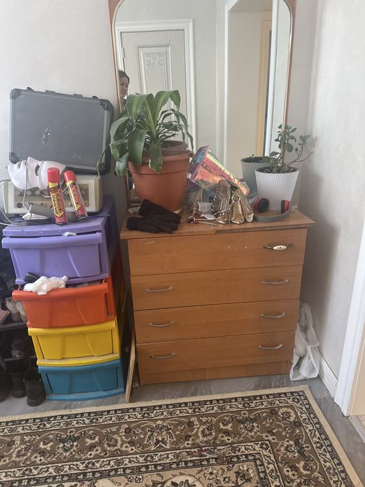 Тумба и шкаф продам состояния хороший