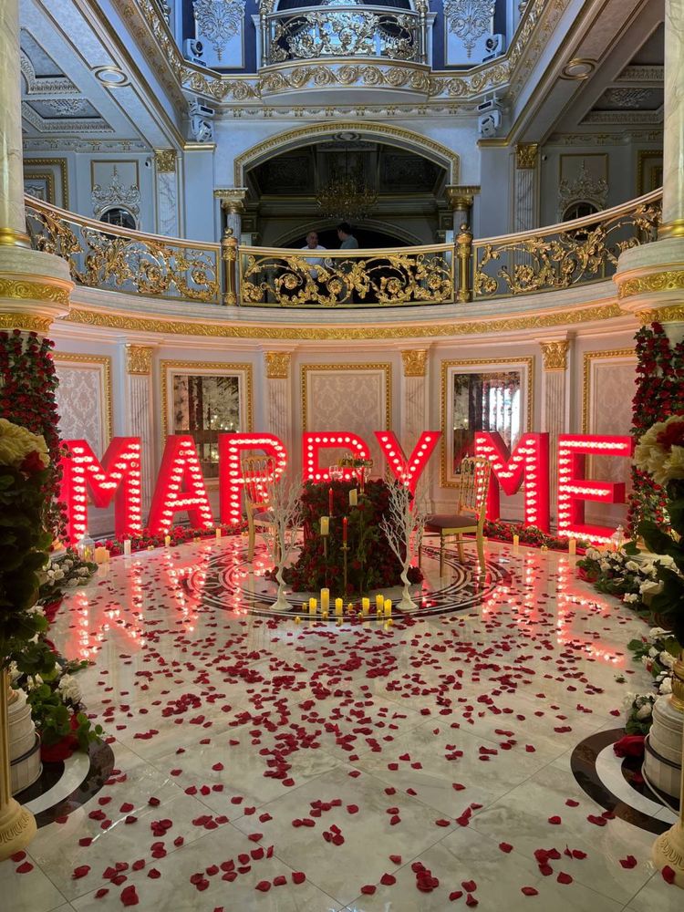 Marry me decoratsiya