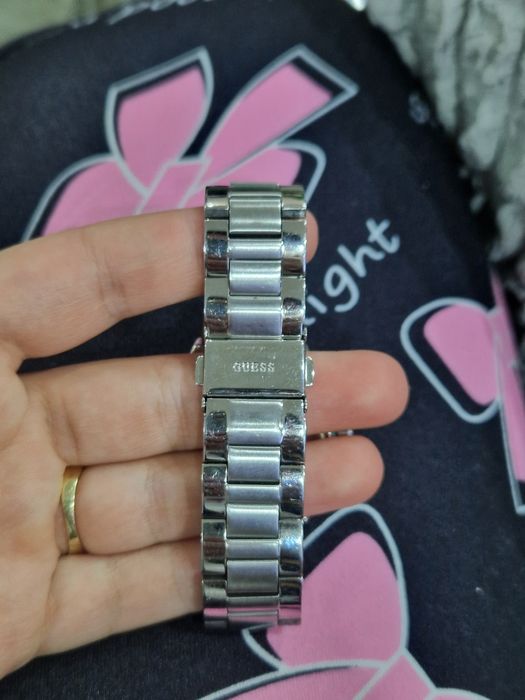 Ceas original Guess NEFUNCȚIONAL