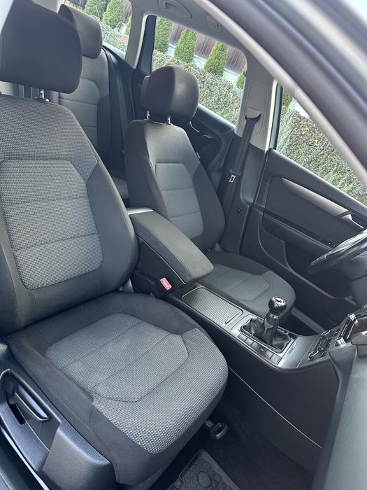 Volkswagen Passat 2.0 TDI 140 CP Euro 5/Xenon/Climatronic/Navi/Tempoma