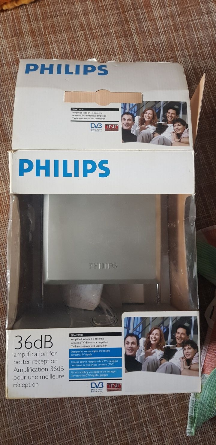 Vând amplificator antenă Philips nou, nefolosit, nescos din cutie