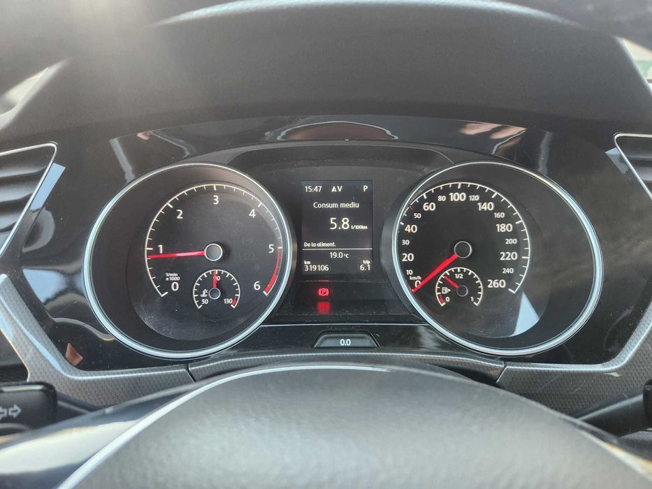 VW Touran 1.6 TDI -2018 - TVA Deductibil