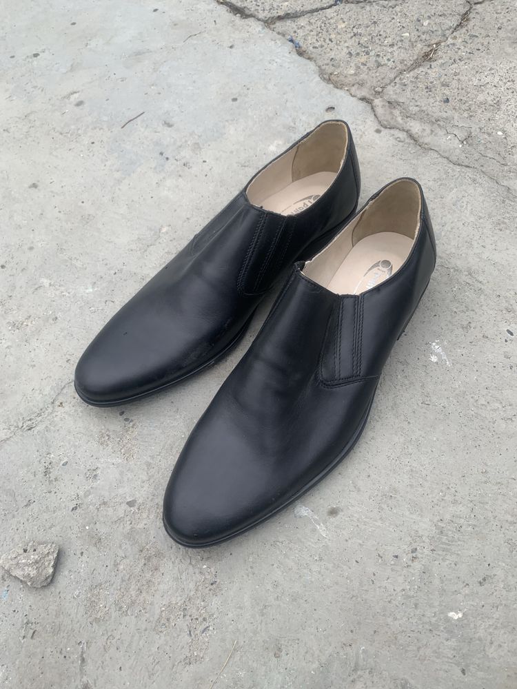 Продам туфли 44 размер