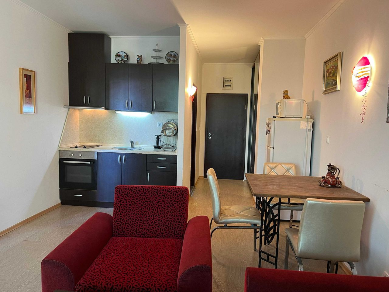 Продава се Двустаен апартамент в к.к. Слънчев бряг - 83 кв.м за 1073 €/кв.м - Снимка #9
