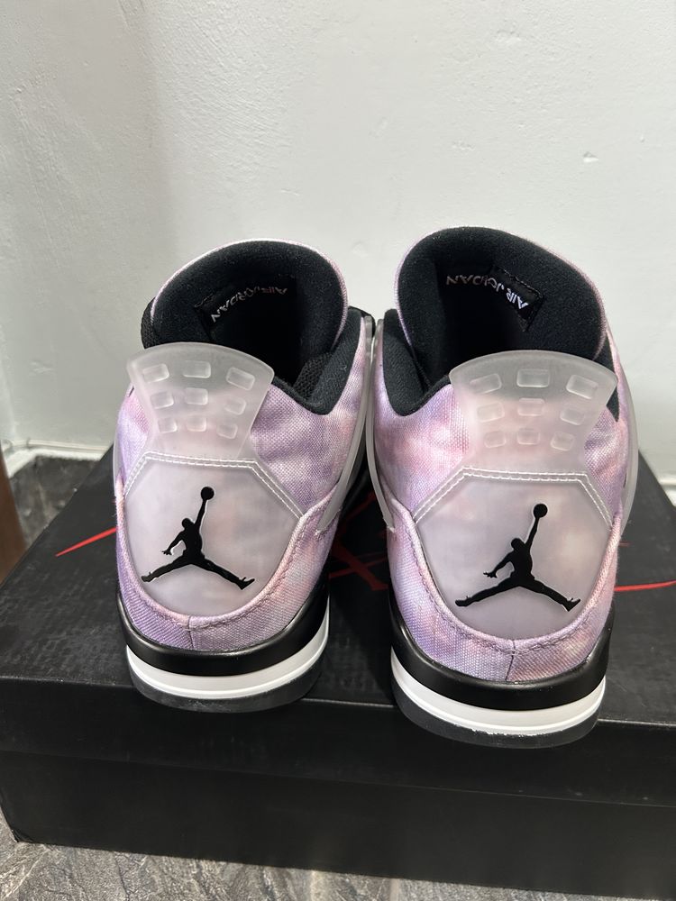 Air Jordan Retro 4