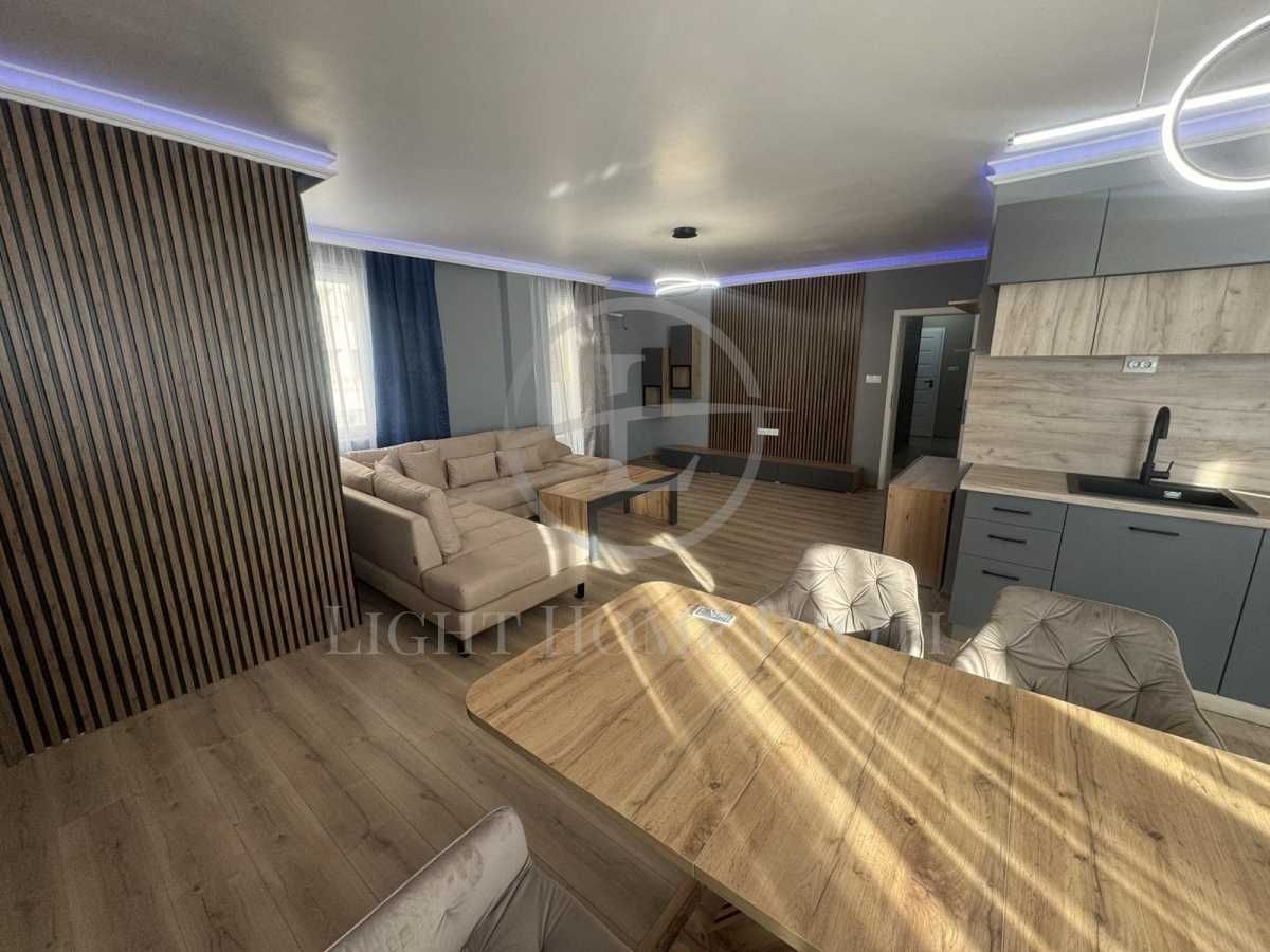 Продава се Тристаен апартамент в Пловдив, Кючук Париж - 115 кв.м за 1774 €/кв.м - Снимка #3