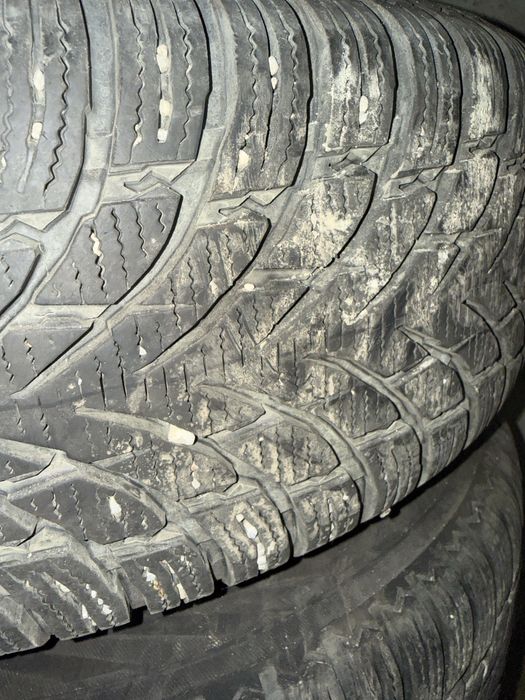 Set roti anvelope iarna Nokian 225/65/R17 Ford Kuga senzori presiune
