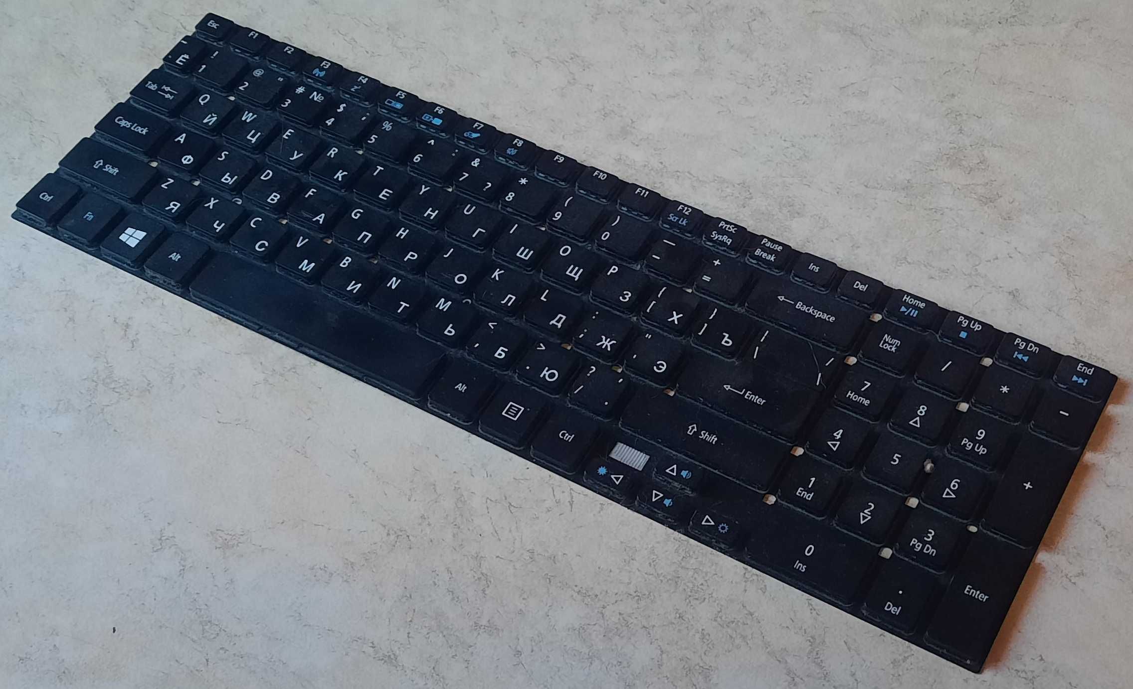 Клавиатура MP-10K33SU-5281W от ноутбука Acer Aspire V3-772G