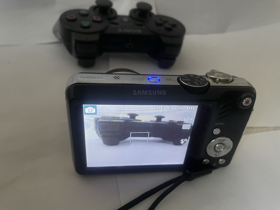 Samsung WB600 12 mpx 15x zoom optic, afisare data si ora pe poze.