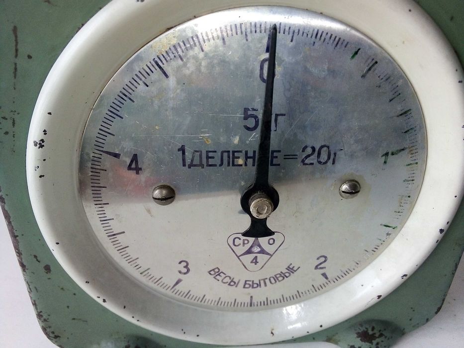 Стара съветска битова везна