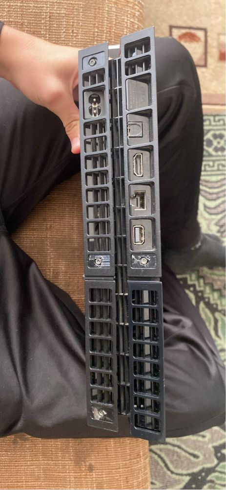 PS4 FAT 500 GB много добро