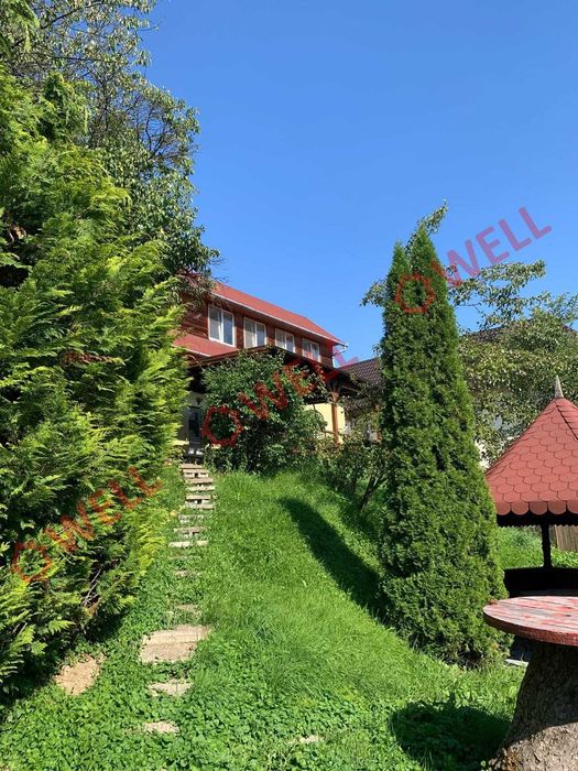 De închiriat două case de vacanță pe aceeași curte, în Sovata!