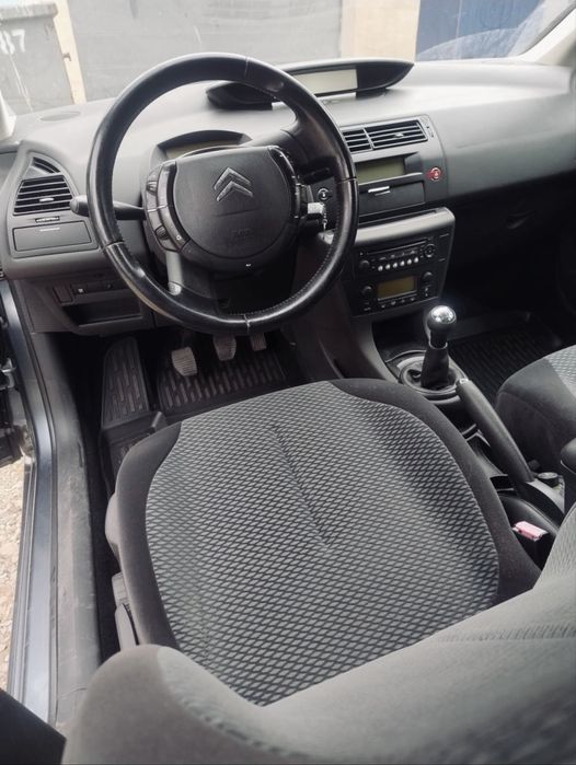 Продавам: CITROEN C4, HDI 1.6