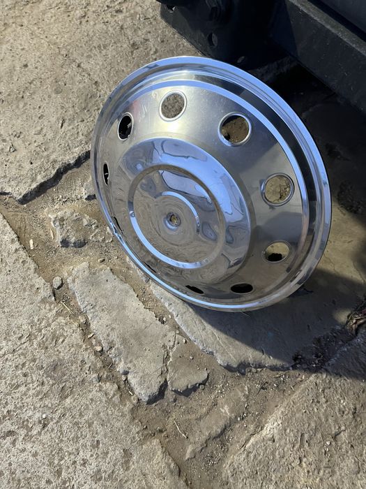 продам колпак на газель 1 шт R16