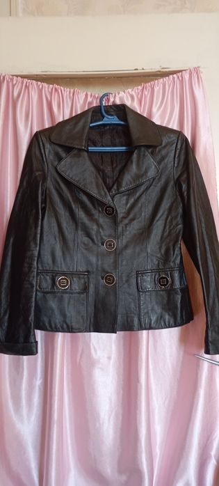 Женская одежда куртка