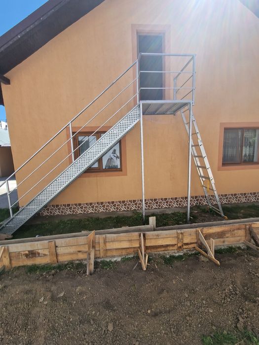 Scari metalice galvanizate