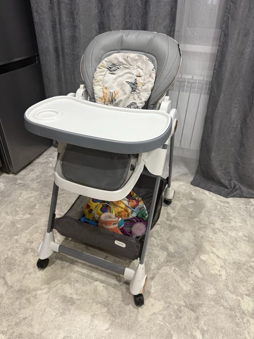 Детский стульяик для кормления