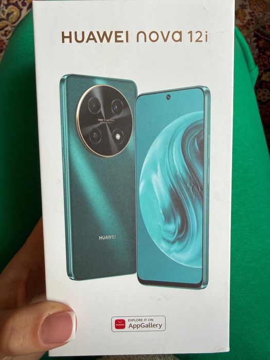 Huawei nova 12 i