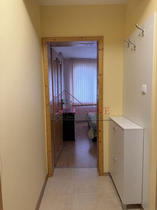 Дава се под наем Двустаен апартамент в Варна, Колхозен пазар - 62 кв.м за 357 € - Снимка #3