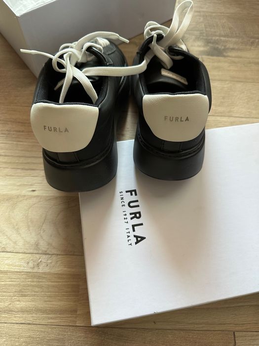 Кожени кецове Furla