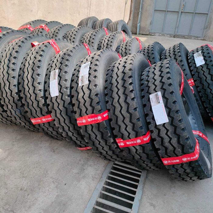 Samosval Howo Man Chakmanlarga 12.00R20 razmer WANLI balonlar bor