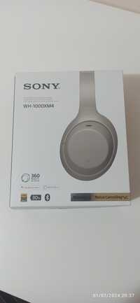 Cutie căști Sony WH-1000XM4