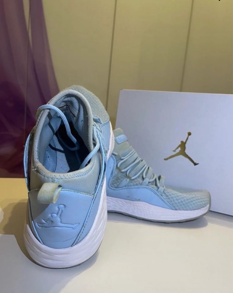 Nike Jordan bascheti marimea 45