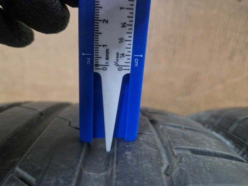 2 Hankook R20 235/35
летни гуми
DOT0220