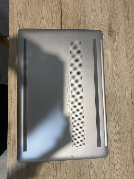 Vand laptop Hp URGENT!