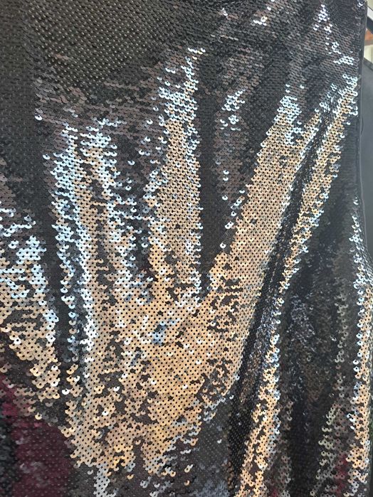 Vand rochie cu paiete H&M neagra L lungime 121 cm