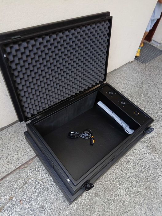 Къстъм Алуминиев куфар 62х92 см.