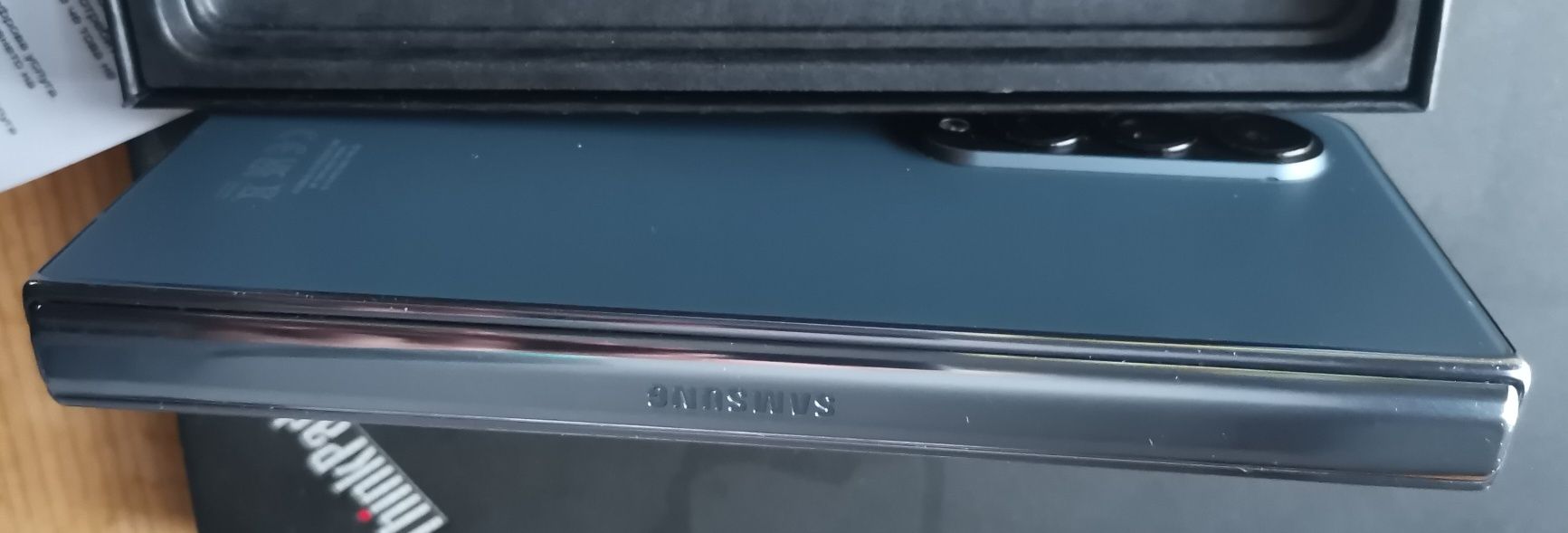 Samsung Z Fold 4 512/12 КАТО НОВ Гаранция до 2027Цената е без коментар