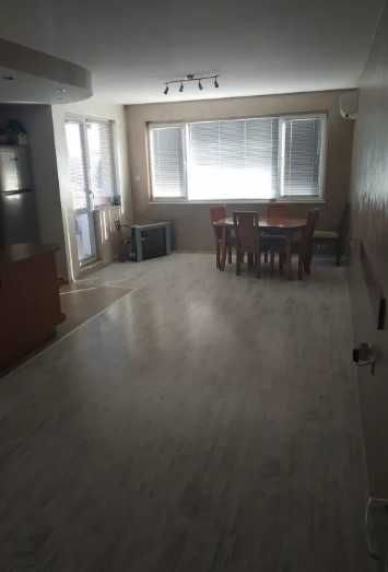 Дава се под наем Тристаен апартамент в Пловдив, Съдийски - 90 кв.м за 464.1 € - Снимка #3