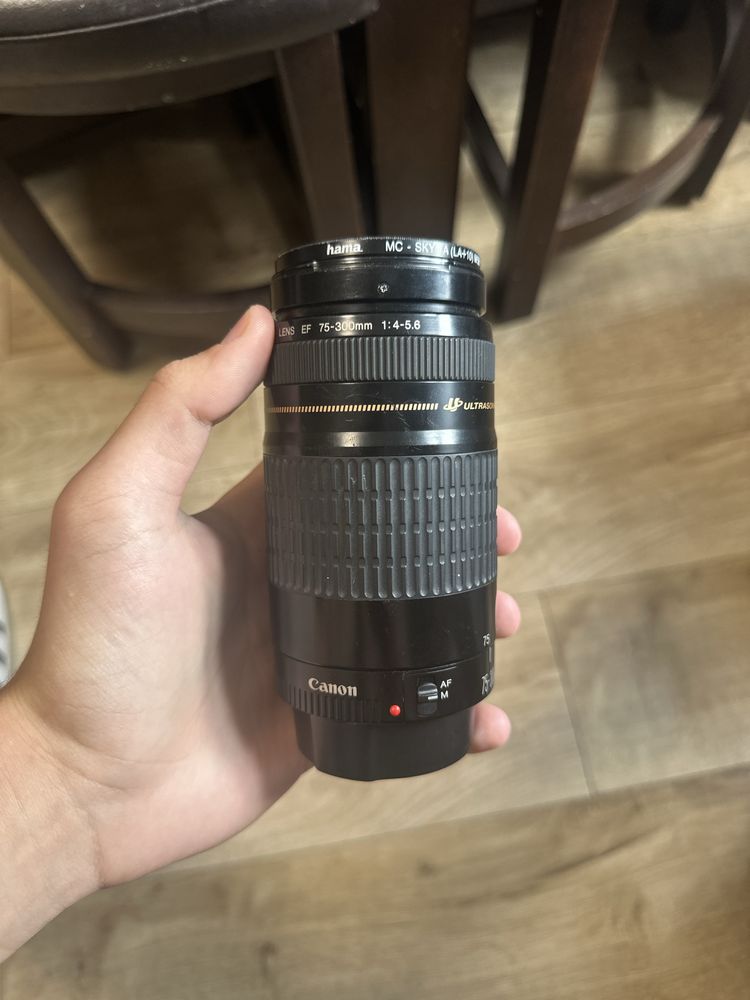 Canon EF 75-300mm USM Teleobiectiv Zoom DSLR + Filtru Hama